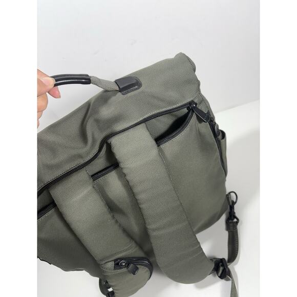TUMI T-Tech Bag Olive Convertible Ballistic Messenger Bag Padded Backpack - Picture 3 of 12